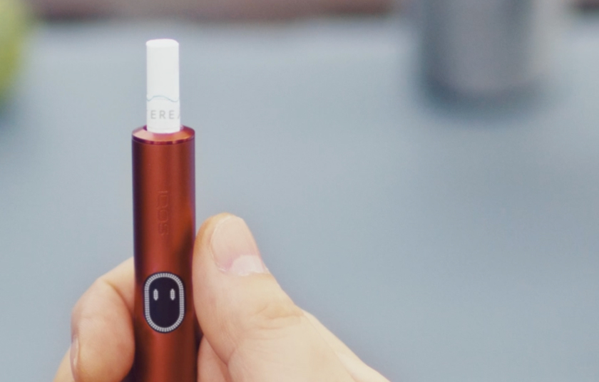 Erfahre im Video mehr über die Funktionen des Tochscreens des IQOS ILUMA i Tabakerhitzers.